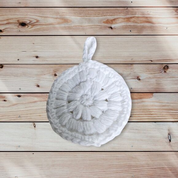 Hand Crafted Crochet Puff Face Scrubby’s 4 Pack Hook Handle Red white pink gold - Picture 2 of 16